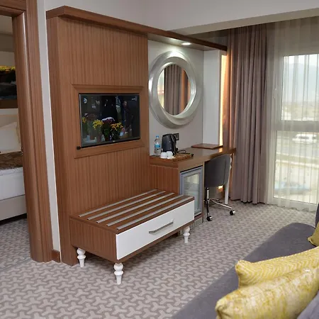 호텔 Tuna Rezi̇dans *